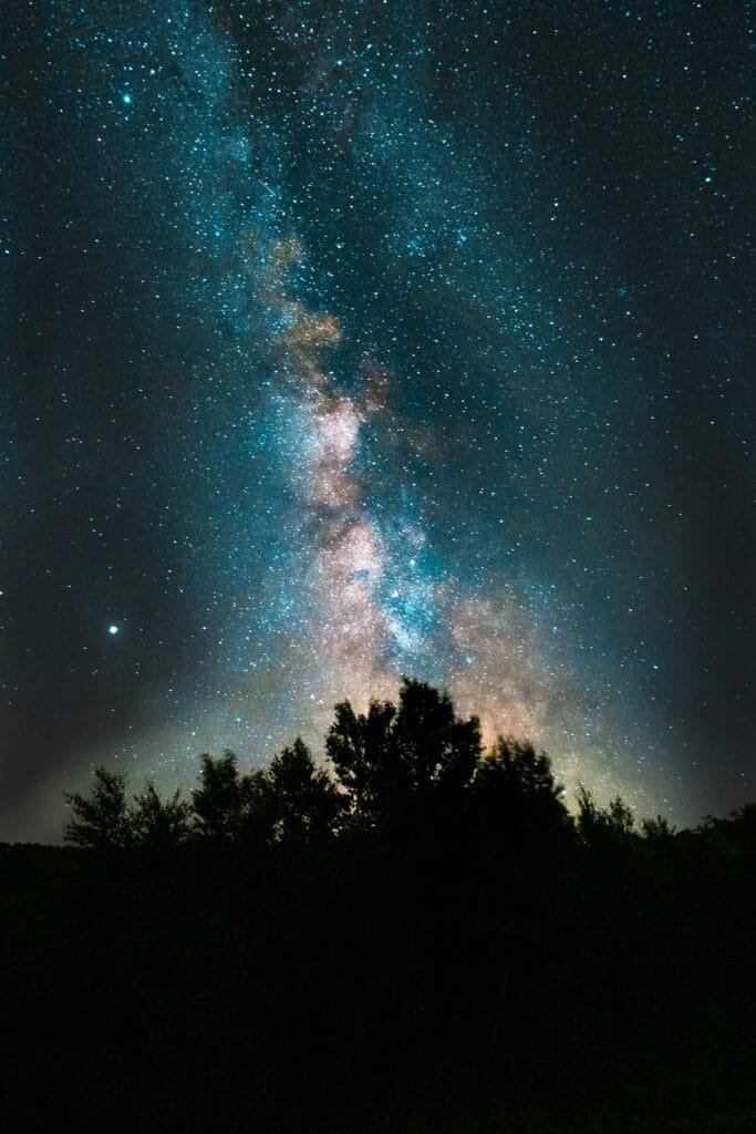 Dark Sky Destinations for Stargazing Enthusiasts: A Guide Dark Sky Destinations for Stargazing Enthusiasts: A Guide