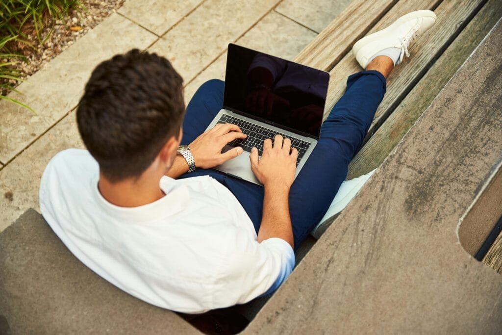 Maximizing Your Bleisure Travel Experience: Combining Work and Play