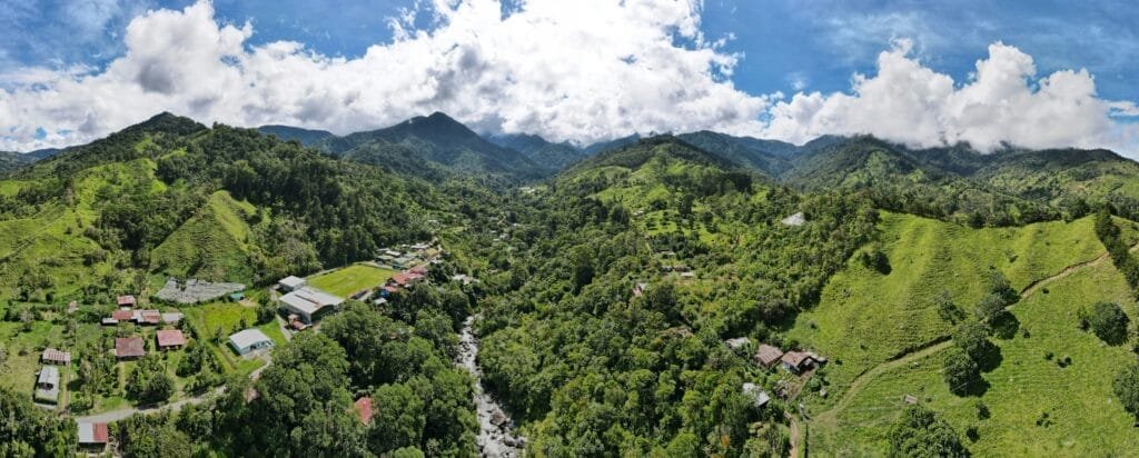 Mindful Travel: Connecting with Nature in Unexpected Ways
