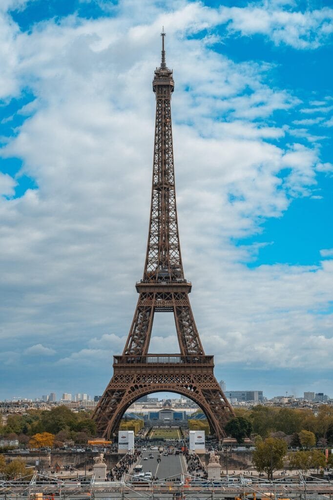 Architecture Marvels: Top Destinations for Design Lovers Architecture Marvels: Top Destinations for Design Lovers