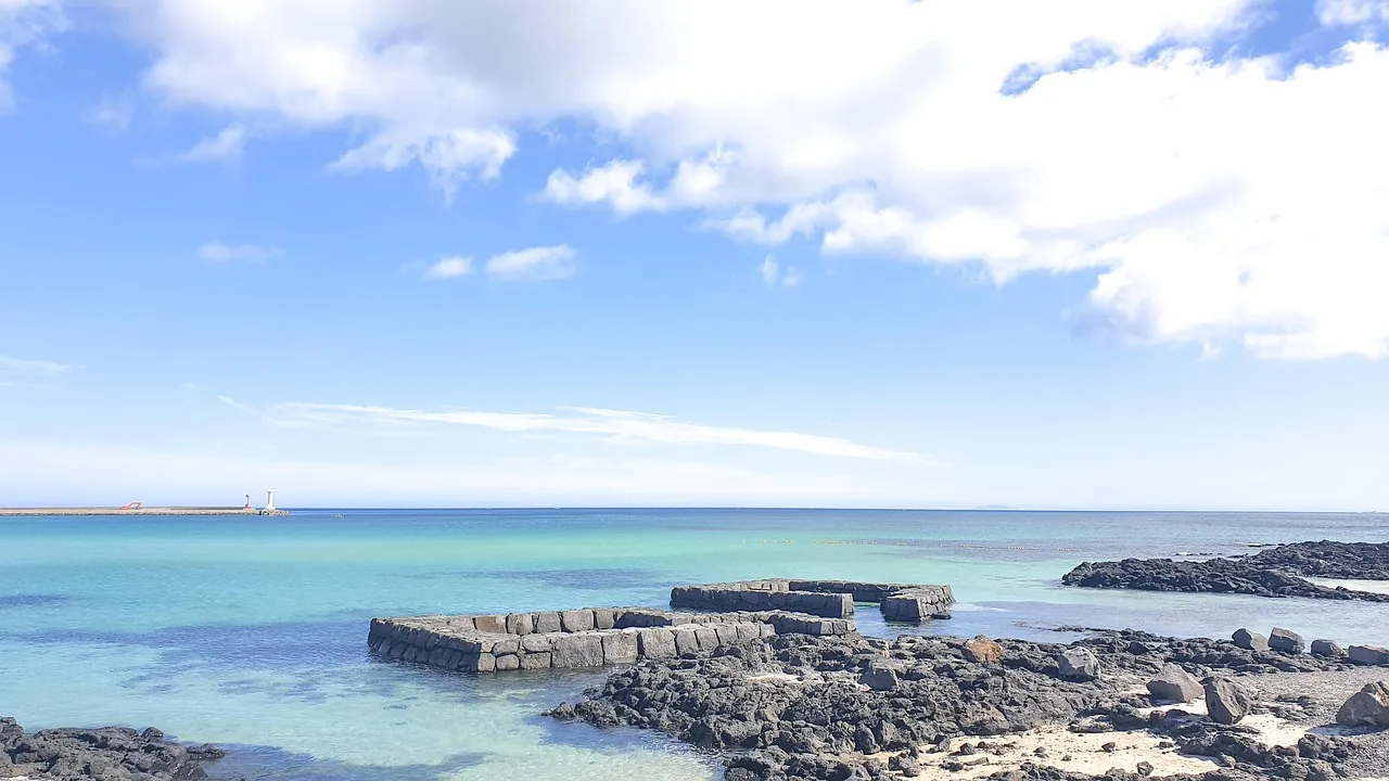 Exploring Jeju Island Through the Seasons: A Guide Exploring Jeju Island Through the Seasons: A Guide