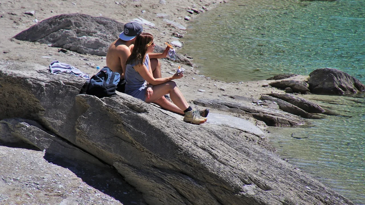 Comprehensive Palace Tour Enhancement Through AI Integration